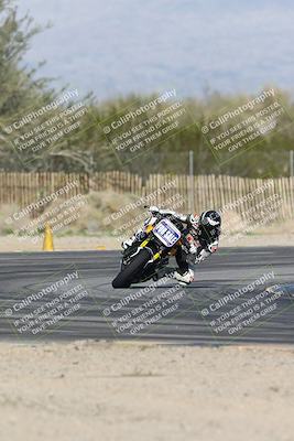 media/Jan-15-2026-Racers Edge (Thu) [[dfebeb70ab]]/2-A Group/Session 5 Turn 2/